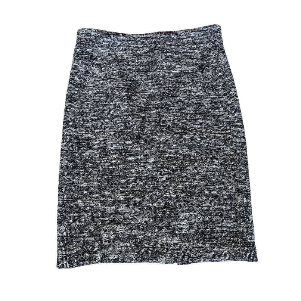 Ann Taylor Size 2P Classic Straight Black and White Skirt